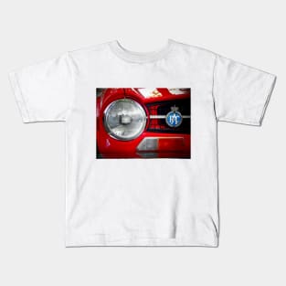 Triumph TR6 Sportscar. Vintage British musclecar Kids T-Shirt